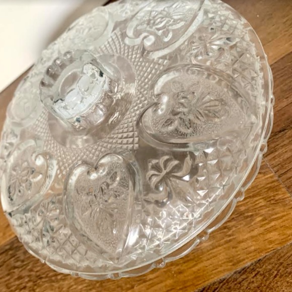 Heart Fleur De Lis Dish - Picture 3 of 13